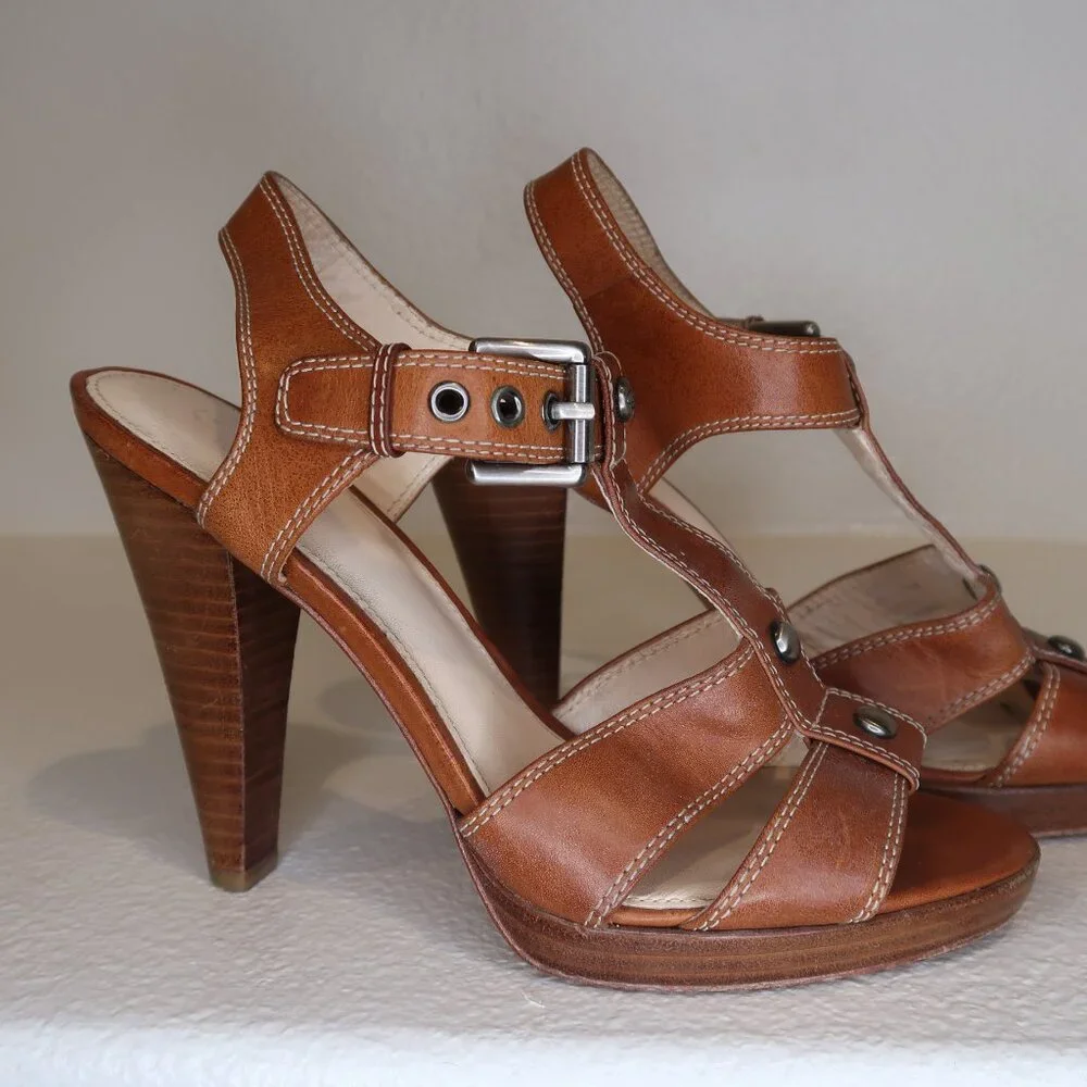 Coach Sandal Vegan Leather Size 7 Heal Camel
